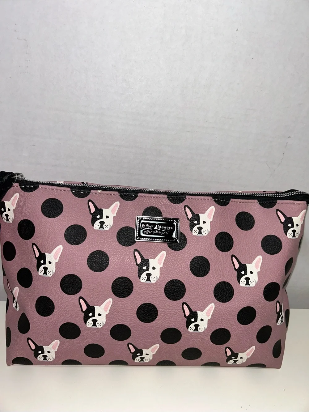 New Betsey Johnson Puppy Bulldog Zip Wristlet Cosmetic Bag HAS FLAWS